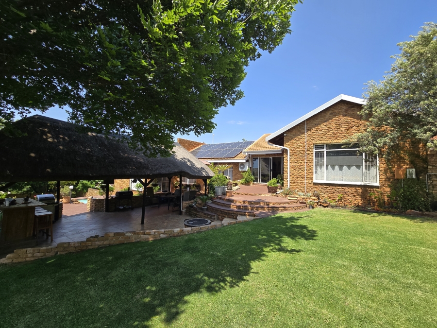 4 Bedroom Property for Sale in Doringkruin North West